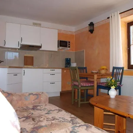 Familienfreundlicher Landurlaub Im Gutshaus * 特伦特